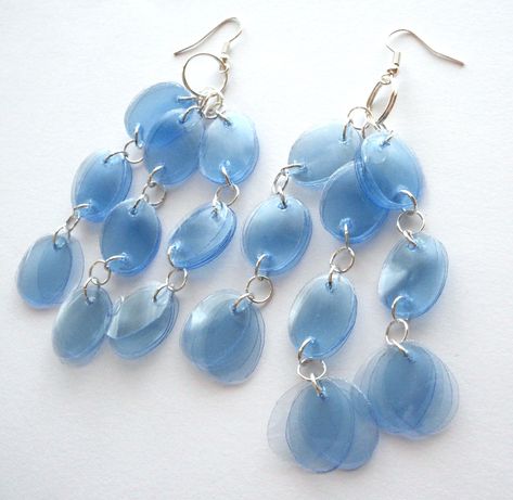 Upcycle Earrings, Recycling Plastic, Upcycled Earrings, Blue Chandelier, Open Board, Bottle Jewelry, Plastic Earrings, Plastic Bottle Crafts, Recycled Jewelry