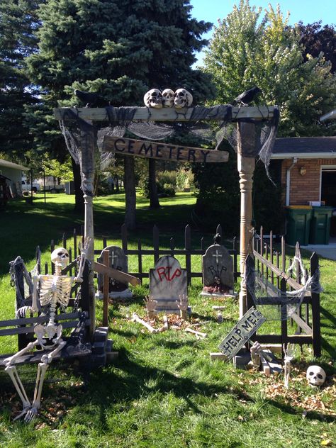 Diy Sitting Halloween Prop, Cementary Decoration Ideas For Halloween, Cemetery Yard Decorations, Spooky Diy Outdoor Halloween Decor, Graveyard Archway Diy, Halloween Cemetery Arch, Diy Mausoleum Halloween Prop, Grave Yard Halloween Decorations Diy, Halloween Cemetery Archway Diy