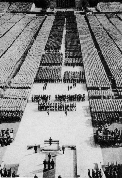 Nuremberg Rally, Leni Riefenstahl, Germany Ww2, German Soldiers Ww2, German History, Military Uniforms, Historical Facts, German Army, Historical Pictures