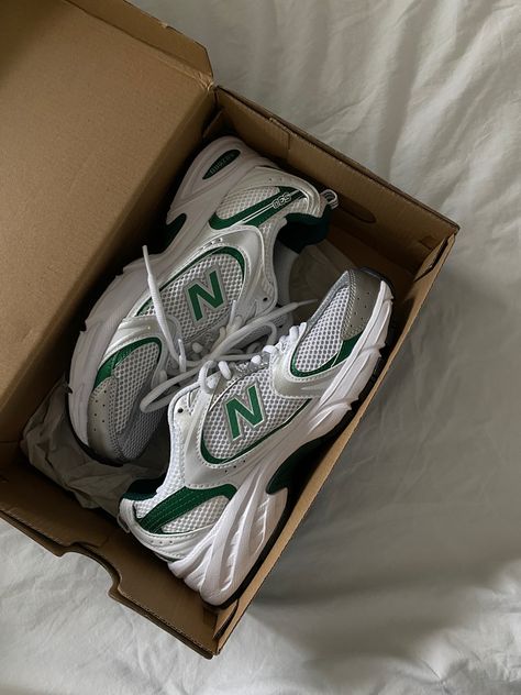 Green Mood Board, Green New Balance, Trainers Outfit, Trend Sneakers, New Balance Trainers, New Balance Outfit, Dr Shoes, Fitness Activewear, Mens Trail Running Shoes