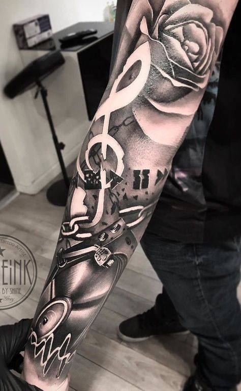 Music Staff Tattoo, Musician Tattoo, Dj Tattoo, Voll Arm-tattoos, Music Tattoo Sleeves, Music Notes Tattoo, Queen Tattoo, Guitar Tattoo, Music Tattoo Designs