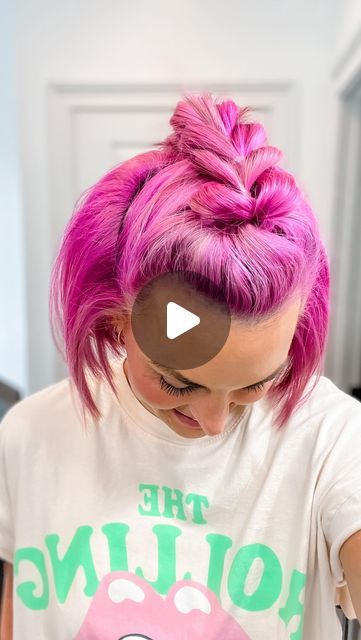 Karen Lester on Instagram: "Fun Half Up Dragon Braid 🩷 #dragonbraid #halfuphairstyle #summerhair #summerhairstyles #bobhairstyles #pinkhair #hairstyletutorial #hairreel" Dragon Braid Half Up Half Down, Dragon Braid Short Hair, Dragon Tail Braid, Dragon Braid Tutorials, Bubble Braid Half Up Half Down, Half Up Braid, Dragon Braid, Dragon Hair, Braid Half Up Half Down