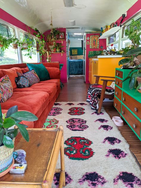 Camper Home, Rv Design, Cottage Tiny House, Camper Reno, Global Decor, Hippie Bus, Curated Decor, House Makeover, Van Life Diy