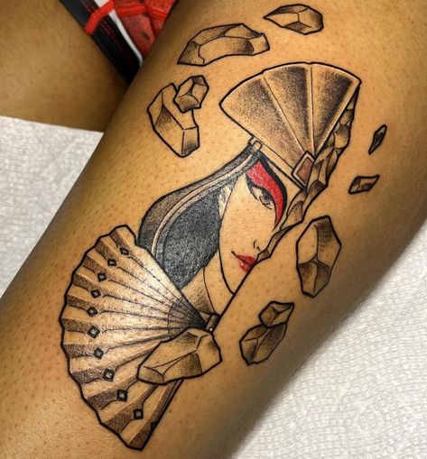 Kyoshi warrior from Avatar: the Last Airbender tattooed by Maria Davis. #12ozstudios #team12oz #tattoo #tattoos #tattooed #tattooing #tattooism #tattooart #tattooartist #tattooer #tattooist #art #artstudio #tattooshop #tattoostudio #ink #inked #anime #animetattoo #avatar #avatartattoo #avatarthelastairbender #kyoshi #kyoshitattoo #kyoshiwarriortattoo Kyoshi Tattoo Ideas, Painted Lady Tattoo Avatar, Kyoshi Tattoo, Painted Lady Tattoo, Kyoshi Warrior, Avatar Tattoo, Lady Tattoo, Tattoo Practice, Warrior Tattoo