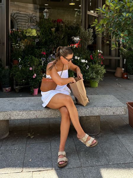 Arizona Big Buckle Sandals curated on LTK Arizona Birkenstock Outfit Summer, Clogs Outfit Ideas, Birkenstock Summer Outfit, Arizona Birkenstock Outfit, Birkenstock Arizona Outfit, Birkenstock Outfit Summer, Clog Outfits, Birkenstock Boston Outfit, Birks Outfit