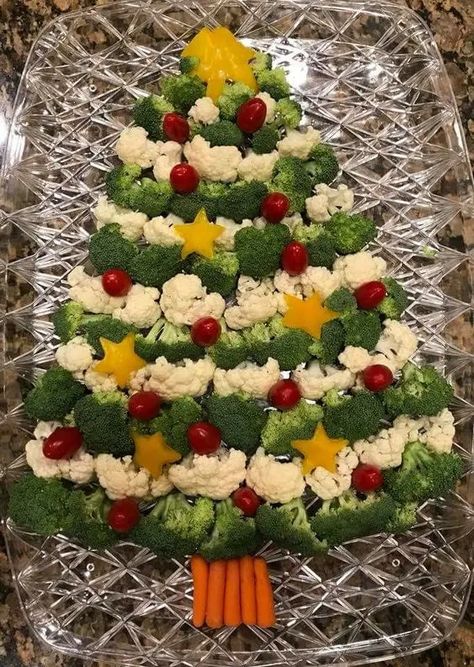 35+ Easy and Festive Christmas Veggie Platter Ideas - Delishably Gnome Veggie Tray, Vegetable Tree Appetizer, Christmas Tree Vegetable Tray, Xmas Veggie Tray Ideas, Veggie Tree Christmas, Christmas Tree Veggie Platter, Veggie Tray Christmas Tree, Holiday Veggie Trays, Christmas Vegetable Tray