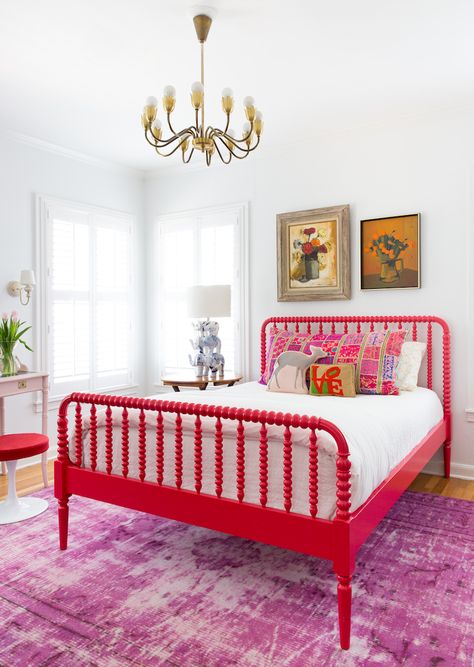 Colorful Bedroom with Hot Pink Bed and Purple Antique Rug | Camille Styles (Merrilee-McGehee) A Jenny Lind Raspberry Bed Modern Colorful Bedroom, Colorful Girls Bedroom, Boys Beds, Colorful Bedroom Design, Red Bedroom Decor, Girls Bedroom Makeover, Kid Rooms, Red Bedding, Bedroom Red