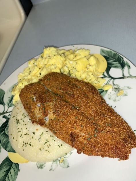 Fried Swai Fish, Fried Swai, Fish And Grits, Grits And Eggs, Swai Fish, Creamy Grits, Grits Recipe, Southern Recipes Soul Food, Greek Seasoning