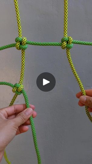 Easy Diy Hacks, Survival Knots, Rope Ladder, Knots Guide, Cargo Net, Knot, Knots Diy, Rope Knots, Knots Tutorial