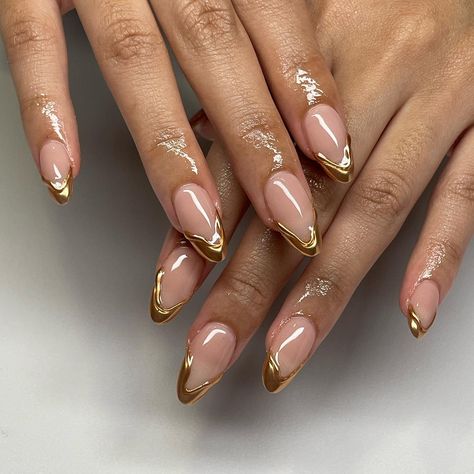 I have the prettiest nude colour ever! 🤭 Simple Classy Fall Nails, Summer Nails Nude Colors, Fall Gold Nails, Nail Inspiration Chrome, French Tip Inspo Nails, Nude Colour Nails, Biab Colours, Summer Nude Nails, Gold Nude Nails