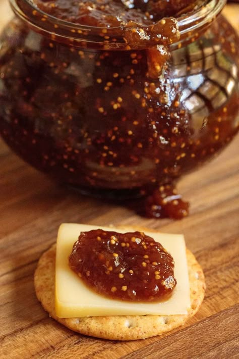 If you can cut up some dried figs and add sugar, balsamic vinegar, water and lemon juice then bring it all to a boil, you can make this delicious balsamic fig jam! Check out the post for a zillion ways to use it! #easyfigjam, #figjam, #balsamicfigjam, Balsamic Fig Sauce, Fig Jam Recipe With Dried Figs, Fig Jam Uses, Fig Chutney, Fig Jam Recipe, Can Jam, Jam Recipes Homemade, Fig Recipes, Fruit Preserves