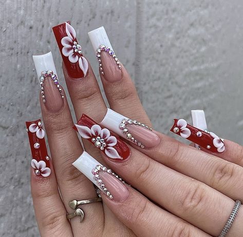 Red And Silver Square Nails, Graduation Nails Burgundy, Rose Theme Nails, White And Red Acrylic Nails Ideas, Gold And Red Nails, Red Rose Nails, Gold Nails Prom, Nails Mexican, Red Wedding Nails