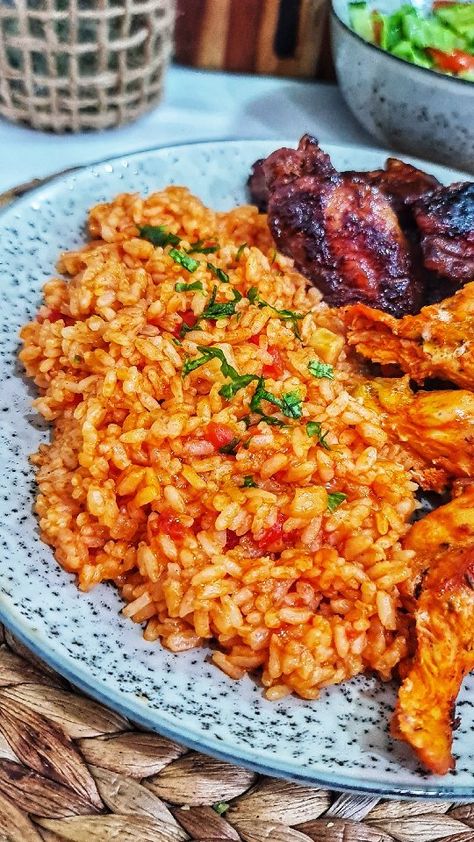 Tomato Rice Recipe https://fooooods.com/tomato-rice-insidereereeskitchen Rice And Tomato Sauce, Tomato Rice Recipe, Tomato Rice, Cooking Tomatoes, Canning Diced Tomatoes, Good Looking Food, Canning Tomatoes, Spices And Herbs, Gluten Free Chicken