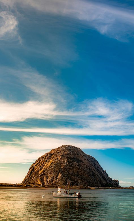 If you're looking for a laid-back coastal town with plenty of things to do, Morro Bay is the perfect destination. Located on California's Central Coast, this charming town is known for its stunning beaches, delicious seafood, and iconic Morro Rock. Whether you're traveling solo, with friends, or with family, you'll find plenty of activities to keep you entertained. Morro Bay Rock, Colombia Art, Point Reyes Lighthouse, Morro Bay California, Point Reyes National Seashore, Channel Islands National Park, Lassen Volcanic National Park, American Road, Park Trails