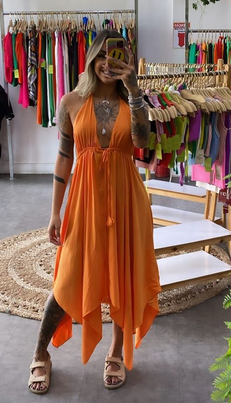 Vestidos Estilo Farm, Looks Hippie, Goddess Gown, Boho Chic Outfits, Other Outfits, Fancy Outfits, Boho Chic Fashion, Hippie Style, 90s Fashion