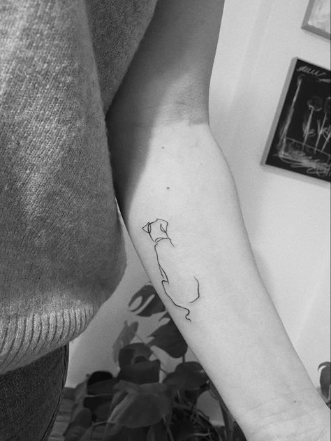 Minimalist Tattoo For Dog, Discreet Dog Tattoos, Minimal Labrador Tattoo, Tatoos To Remember Your Dog, Dainty Tattoos Dog, Fineline Tattoo Minimalist Dog, Classy Dog Tattoo, Tattoo Dog Silhouette, Dog And Person Tattoo