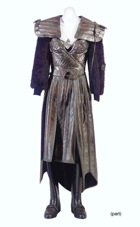 FEMALE KLINGON COSTUME | Christie's Klingon Aesthetic, Female Klingon, Klingon Women, Star Trek Oc, Star Trek Fashion, Cosmic Warrior, Star Trek Costumes, Star Trek Deep Space 9, Fantasy Attire