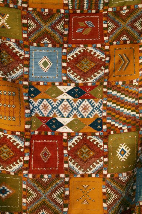 Morocco Pattern, Morocco Art, Morocco Fashion, Bohemian Culture, Moroccan Fabric, Moroccan Inspiration, Moroccan Textiles, Arab Culture, Moroccan Culture