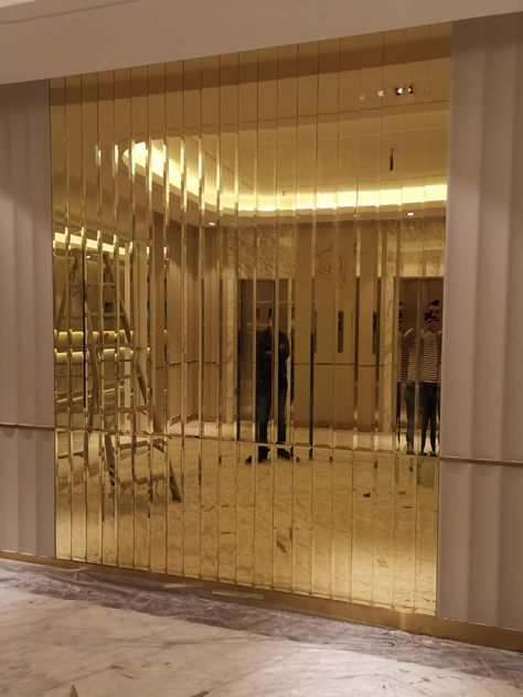 Mirror Wall Panelling Design, Bronze Mirror Panelling, Wall Panelling Design, Mirror Panelling, Panelling Design, Room Panel, Marble Flooring Design, Mirror Ceiling, Tinted Mirror