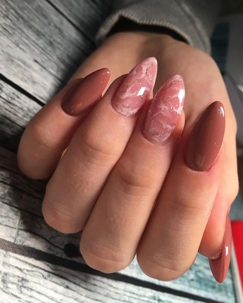 Simple Marble Nails, Marble Art Nails, Nail Design Rose, Nails Design Marble, Fall Marble Nails, Nailart Marble, Marble Effect Nails, Nail Art Marble, Marble Nail Design