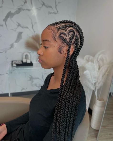 Houston Braider | By Rachel Lauren on Instagram: "Add a heart braid to your next stitch braid appointment 🤍 • • • #houstonbraids #houstonbraider #knotlessbraids #knotlessbraidshouston #stitchbraids #houstonstitchbraider #houstonstitchbraids" French Braids With Heart On Side, Love Heart Braids, Baddie Braids Hairstyles 2024, Stitch Braids With Heart Design, Heart Braided Hairstyles, Cornrows With Heart, Heart Stitch Braids, Stitch Braids With Heart, Heart Shaped Braids