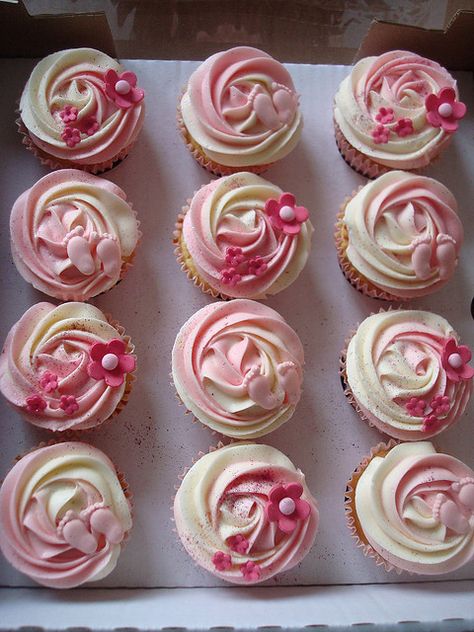 Baby shower cupcakes by Angelina Cupcake for a girly themed baby shower Girl Shower Cupcakes, Baby Shower Desserts Girl, Baby Shower Cupcakes For Girls, Baby Cupcake, Shower Desserts, Girl Cupcakes, Trendy Baby Shower Ideas, Baby Shower Desserts