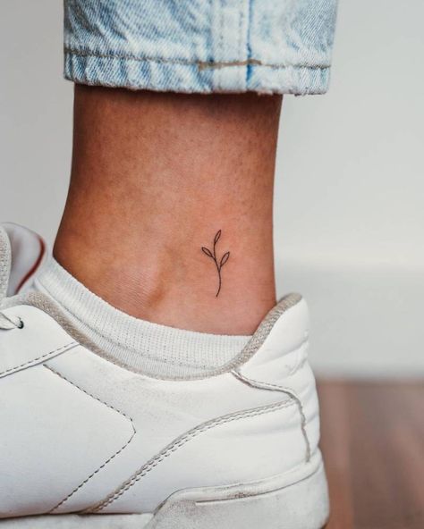 Ankle Tattoos, Dainty Ankle Tattoos For Women, Female Arms, Minimalist Symbols, Tattoos Ideas For Women, Empowering Tattoos, Meaningful Symbols, Hip Tattoos Women, Small Tattoo Ideas