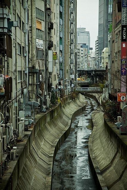 Layered City, Michael Core, Real Landscapes, Urban Sprawl, Alley Way, Brutalism Architecture, Urban Landscapes, Cyberpunk Aesthetic, Cyberpunk City