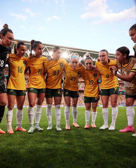 Mary Fowler Wallpaper, Football Women Wallpaper, Matildas Soccer Wallpaper, The Matildas Soccer, Matilda’s Soccer, Matildas Soccer Australia, Womens Football Aesthetic, Matildas Football, Australia Soccer Team