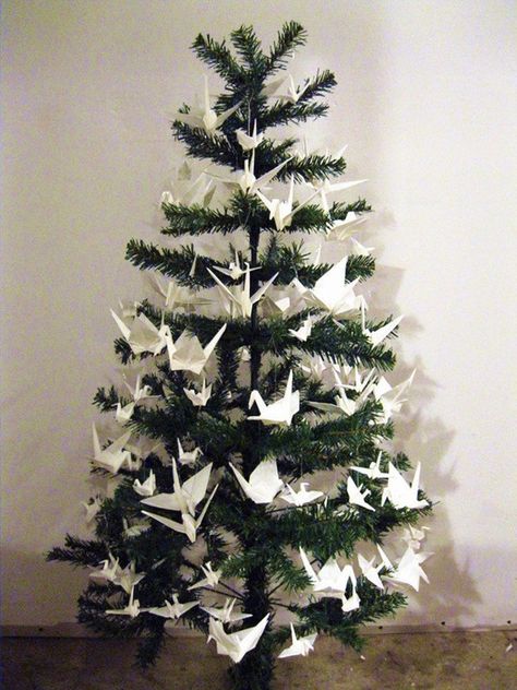 10 unexpected, out of the box Christmas tree decor ideas using items you have around the house — Hausmatter Small Origami, Origami Cranes, Paper Birds, Origami Crane, Blue Tree, Paper Crane, Big Tree, Shop Window Displays, Origami Paper