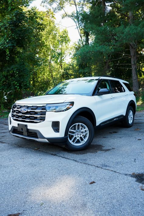 Get ready for adventure with the Ford Explorer Active. Built for exploration, this SUV combines capability, comfort, and advanced tech to take you wherever the road leads! 🛣 🗺️  

#HealeyBrothers #HudsonValley #EssexCountyNJ #FairfieldCT #ford #fordexplorer #explorer Hudson Valley Ny, Car Auctions, Future Car, Ford Explorer, Hudson Valley, Car Insurance, Used Cars, The Road, Get Ready