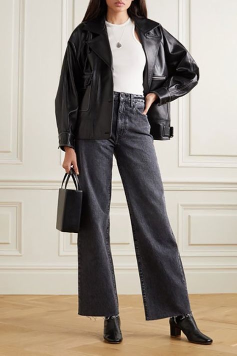 Wide-leg Jeans Wide Leg Black Jeans Outfit, Black Wide Leg Jeans Outfit, Wide Leg Jean Outfits, Black Jeans Outfit Winter, Wide Leg Jeans Winter, Black Jeans Outfit Fall, Wide Leg Black Jeans, Wide Leg Outfit, Black Wide Leg Jeans