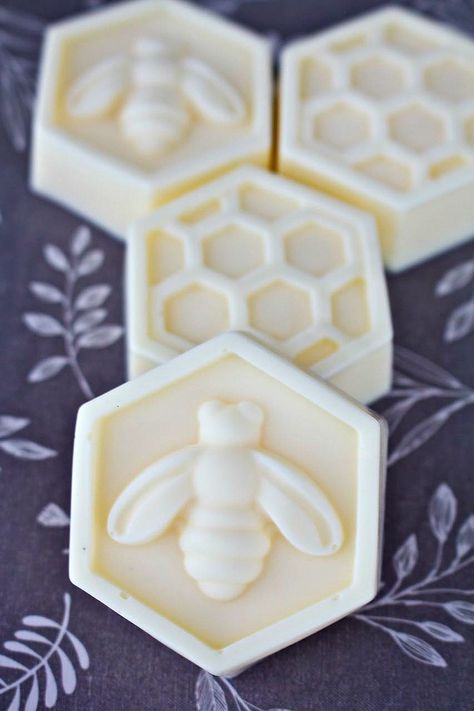 Super easy to make and create these adorable soaps.You can use ANY type of mold and essential oil fragrance. Savon Diy, Diy Soap Recipe, Diy Essential Oil Recipes, Diy Scent, Soap Carving, Soap Making Supplies, Honey Soap, Homemade Soap Recipes, Bee Crafts