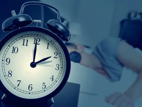 Daylight Saving Time Countdown: MD Considers Year-Round Change | Patch Turn Clocks Back, Easy Arm Workout, Daylight Saving Time Ends, Clocks Forward, Waking Up At 3am, Body Clock, Clocks Back, Order Of The Eastern Star, Wake Up Refreshed