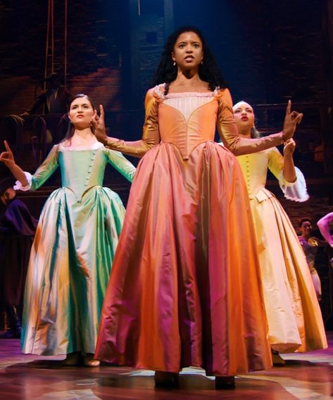 Hamilton Halloween Costume, Hamilton Satisfied, Hamilton Costume, Musical Dress, Hamilton Outfits, Renée Elise Goldsberry, Musical Theatre Costumes, Popular Halloween Costumes, Schuyler Sisters