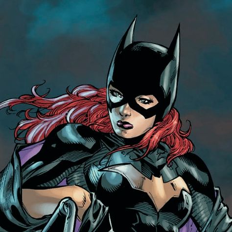 Barbara Gordon Oracle, Batgirl Barbara Gordon, Barbara Gordon Batgirl, Batman Backgrounds, Dc Batgirl, Batgirl Art, Comic Pics, Catwoman Comic, Bat Girl