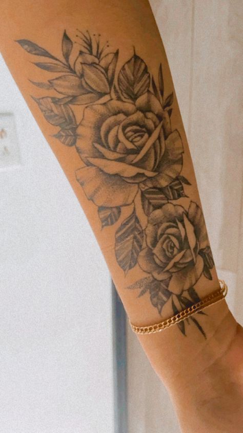 Flower Inner Forearm Tattoo, Mimalistic Tattoo, Sidearm Tattoos For Women, Big Rose Tattoo, Wrist Hand Tattoo, Rose Tattoo Forearm, Inner Arm Tattoos, Arm Sleeve Tattoos For Women, Rose Tattoo Sleeve