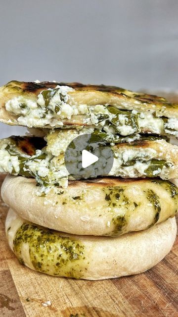 The Mediterranean Diet 🇺🇸 on Instagram: "Feta Flatbreads Perfect Spring 🥖 Cre @myriadrecipes 🙌Type "Feta" if you want to get more recipes from @mediterraneanfood.eating 👉 Follow my page @mediterraneanfood.eating to get Mediterranean diet recipes for healthy lifestyle Serving 4 INGREDIENTS For The Flatbreads ▢200g self-raising flour ▢170g greek yoghurt For The Filling ▢100g feta, crushed ▢2 tablespoon cream cheese ▢Handful of mint leaves, finely chopped ▢100g spinach, wilted with boiling water, squeezed and roughly chopped ▢2 garlic cloves, minced ▢1 teaspoon black pepper Serving ▢1 tablespoon mint sauce ▢1 tablespoon olive oil INSTRUCTIONS In a large bowl, add in your self-raising flour and Greek yoghurt. Mix with chopsticks or your hands and then knead for 5 minutes until you have a Yoghurt Flatbread, Greek Feast, Babe Rainbow, Dorm Food, Spring Recipe, Mint Sauce, Easy Bread Recipes, Spinach And Cheese, Spinach And Feta