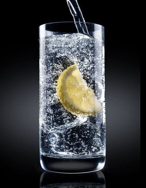 Club Soda Fizzy Water, Fizzy Drinks, Fruit Splash, Teeth Dentist, Kitchen Ingredients, Soda Water, Fizzy Drink, Diet Drinks, Club Soda