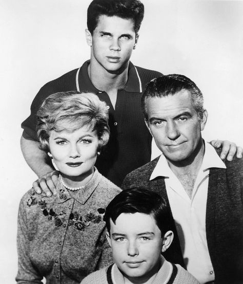 Barbara Billingsley, Wally Cleaver, Hugh Beaumont, Jerry Mathers, Tony Dow, Tv Nostalgia, Hulk Character, Leave It To Beaver, Tv Time