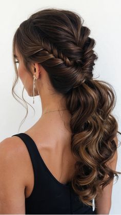 Grade 8 Grad Hairstyles Updo, Teen Wedding Hairstyles, Teen Updo Hairstyles, Grad Hair, Graduation Hair, Cute Prom Hairstyles, Prom Hairstyle, Hair Guide, Grade 8