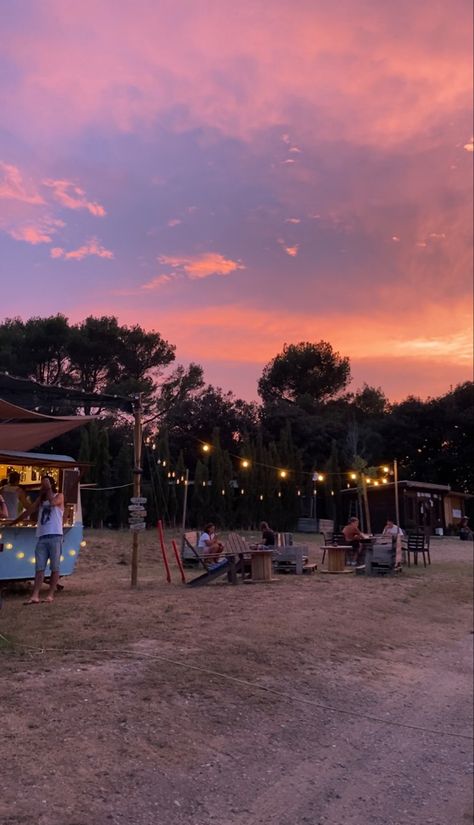 Summer Soiree Aesthetic, Sweet Summer Aesthetic, Summer Evenings Aesthetic, Summer Cafe Aesthetic, Summer Nights Aesthetic Friends, Rainy Summer Aesthetic, Hot Summer Nights Aesthetic, Hot Summer Aesthetic, Warm Summer Aesthetic