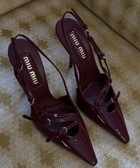 Miu Miu Heels, Visuell Identitet, Dr Shoes, Shoes Heels Classy, Miu Miu Shoes, Vintage Heels, Heels Classy, Fancy Shoes, Girly Shoes