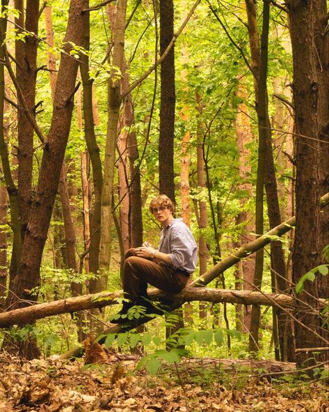 Men, vintage, flowers, spring Nature, Man In The Woods Aesthetic, Guy In Nature Aesthetic, Men In Nature Aesthetic, Man In Nature Aesthetic, Forest Boy Aesthetic, Fairy Boy Aesthetic, Forest Photoshoot Men, Person In Forest