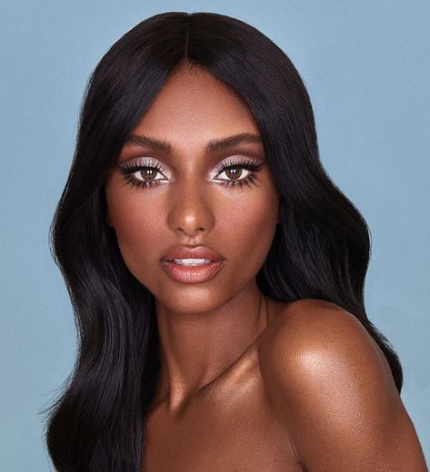 60s Eye Makeup, Drama Photography, Nikki Makeup, 60s Makeup, Soft Glam Makeup, Dark Skin Beauty, Brown Eyeshadow, Bridal Makeup Looks, Soft Glam