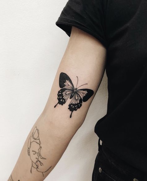 Moth Bicep Tattoo, White Butterfly Tattoo, A Butterfly Tattoo, Traditional Butterfly Tattoo, Butterfly Tattoos On Arm, Ring Finger Tattoos, Band Tattoos, Ribbon Tattoos, Knee Tattoo