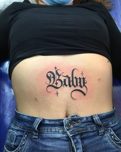 Letter Stomach Tattoos, Brat Tattoos For Women, Stomach Lettering Tattoo Women, Cute Stomach Tattoos, Stomach Tattoos Women Words, Simple Thigh Tattoos Women, Brat Tattoo, Nature Tattoo Ideas, Stomach Tattoos Women