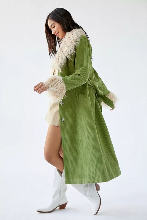 Winter Long Coat With Faux Fur Trim, Long Winter Fur Coat With Faux Fur Trim, Long Sleeve Fur Coat With Faux Fur Trim, Green Faux Fur Trim Coat For Fall, Faux Fur Trim Coat, Long-sleeved Faux Fur Coat With Fur Trim, Fur Trim Coat, Green Fur, Green Fits