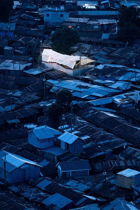 Selgascano’s old Louisiana pavilion exhibited in Denmark turns into a school in Kenya’s slum Architecture Community, Arch Light, Shanty Town, World Architecture, Mix Use Building, Spanish Architecture, Architectural Practice, Construction Drawings, Nairobi