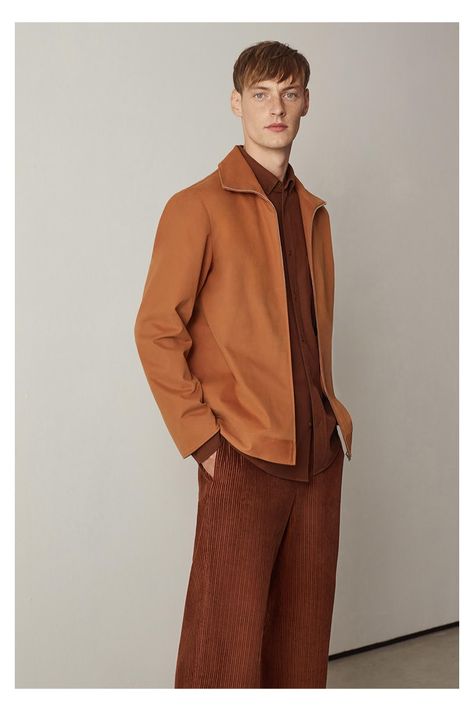 COS Men Fall 2019 Weekend Style | The Fashionisto Monochromatic Outfit Men, Boys Snaps, The Weekend Edit, Cos Fashion, Cos Man, Men Workwear, Man Wear, Weekend Essentials, Nude Outfits